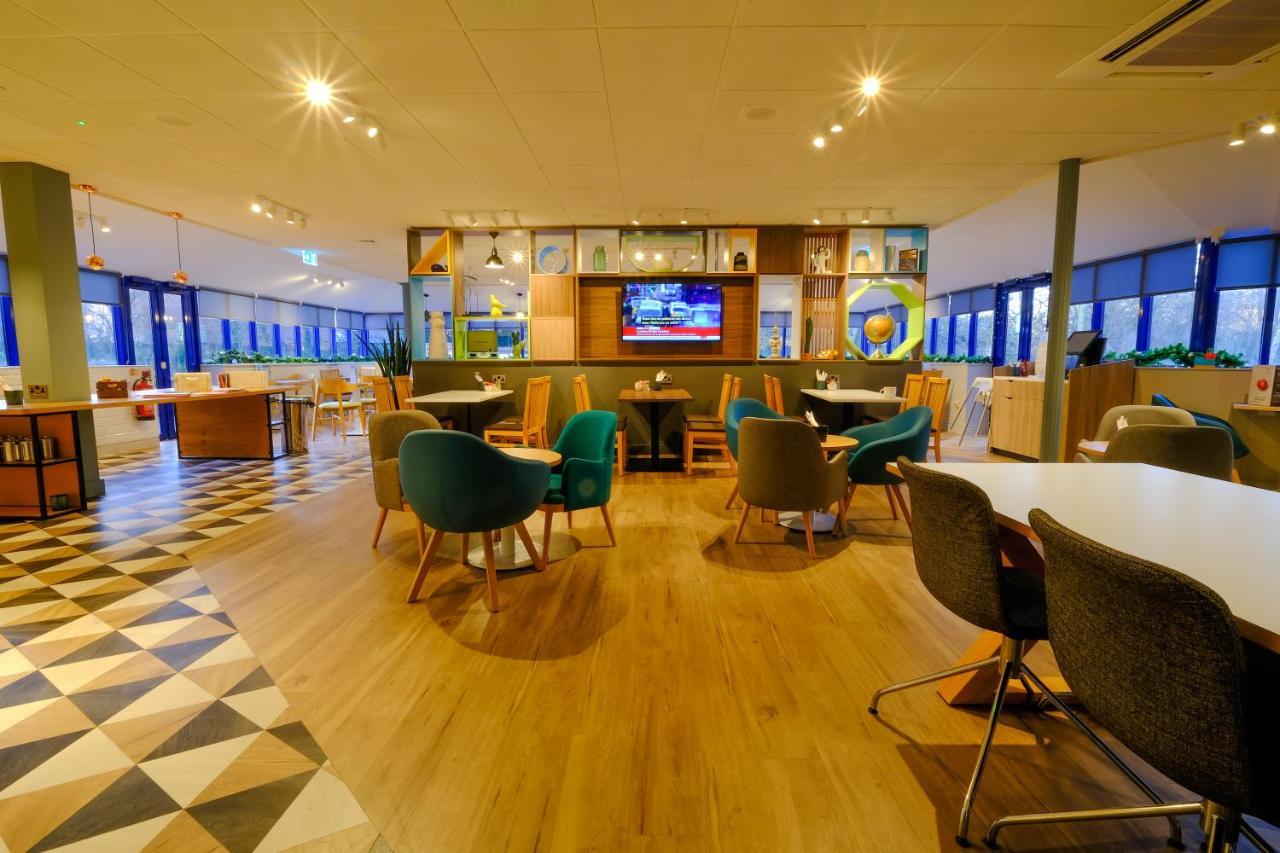 Holiday Inn Warrington By Ihg Eksteriør billede