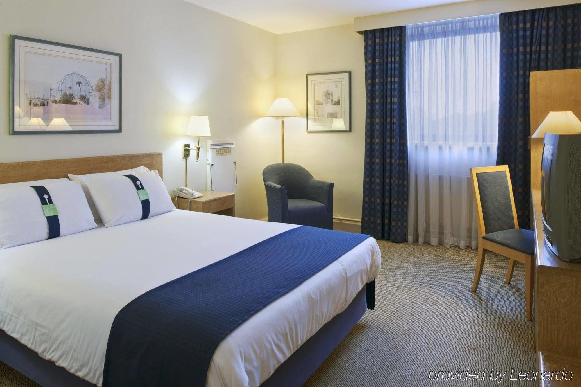 Holiday Inn Warrington By Ihg Eksteriør billede