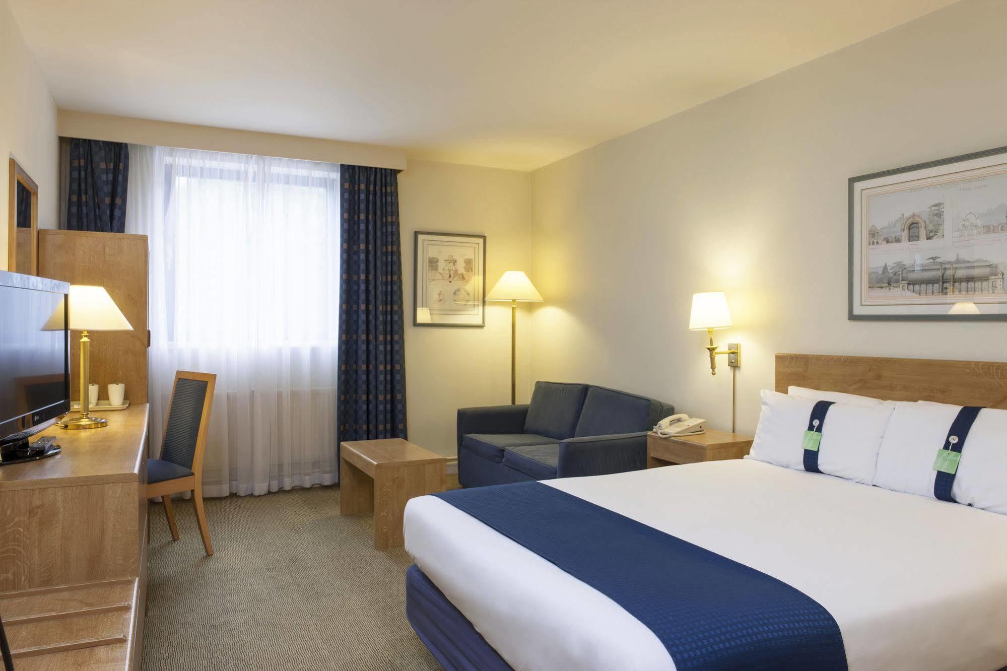 Holiday Inn Warrington By Ihg Eksteriør billede
