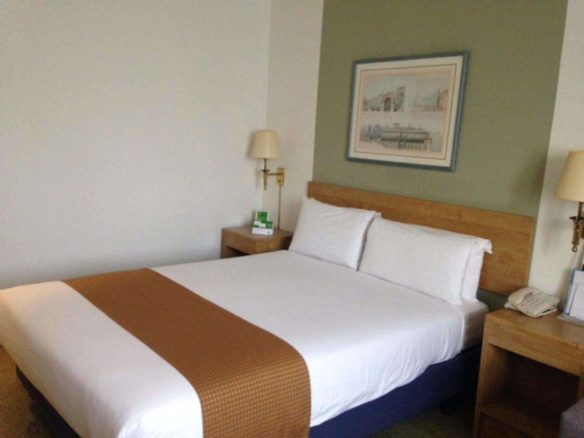 Holiday Inn Warrington By Ihg Eksteriør billede