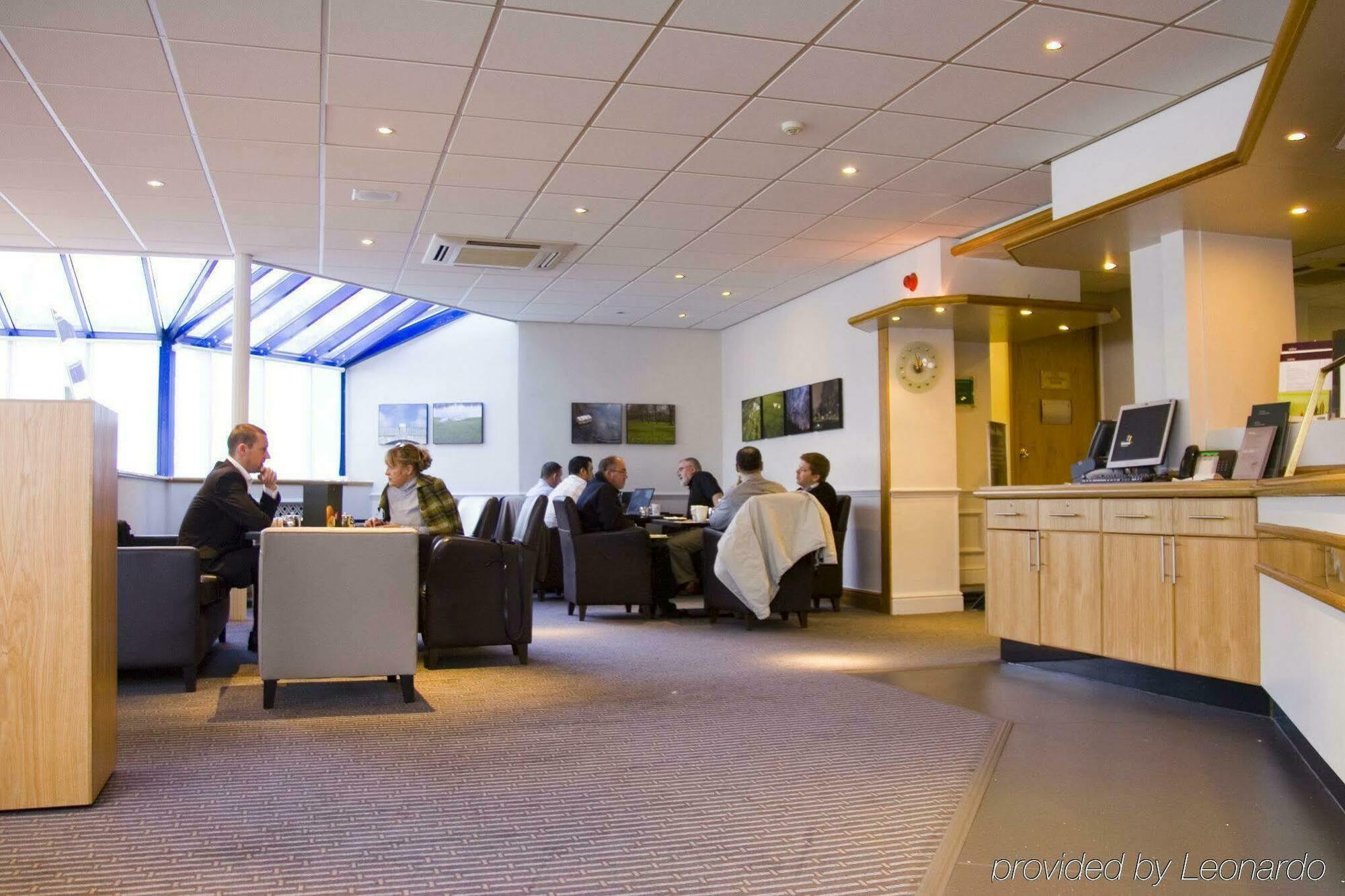 Holiday Inn Warrington By Ihg Eksteriør billede